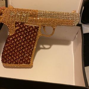 Glitter me down gun purse
